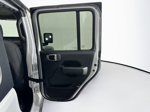 Used 2023 Jeep Wrangler Unlimited w/ 8.4" Radio Group image 30