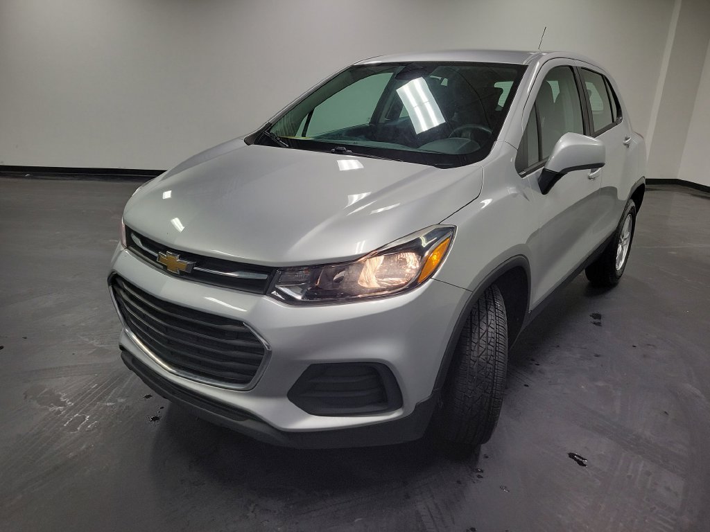 Used 2017 Chevrolet Trax LS AWD/4WD image 5