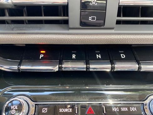 Used 2022 Lincoln Corsair AWD w/ Premium Package image 27