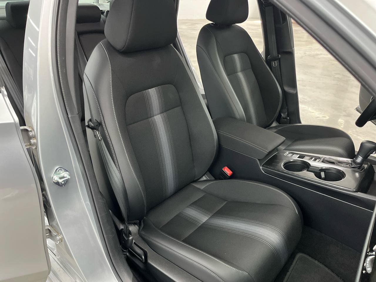 Used 2025 Honda Civic Sport image 14
