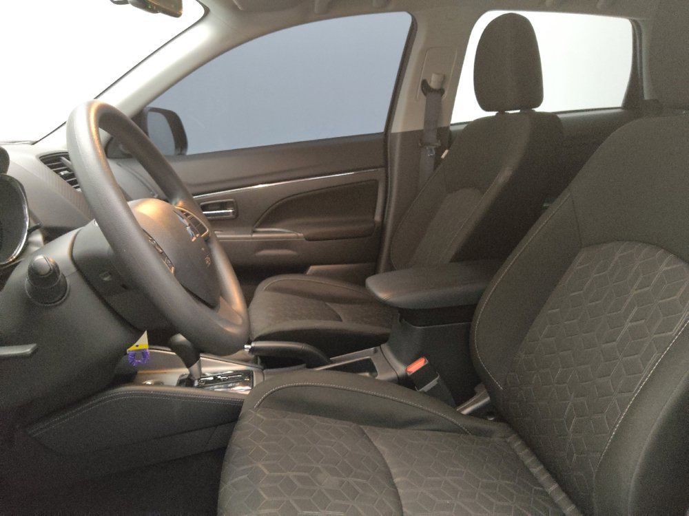 Used 2025 Mitsubishi Outlander Sport AWD image 17