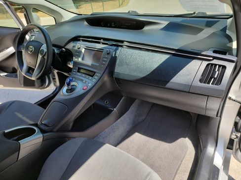 Used 2012 Toyota Prius Two FWD image 33
