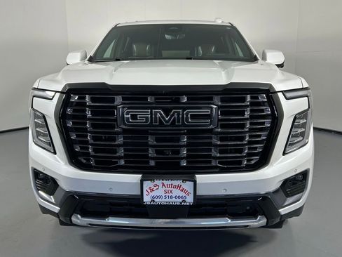 Used 2025 GMC Yukon XL Denali Ultimate w/ LPO, Floor Liner Package AWD/4WD image 2