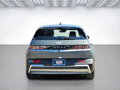 New 2026 Hyundai Ioniq 5 SEL RWD image 5