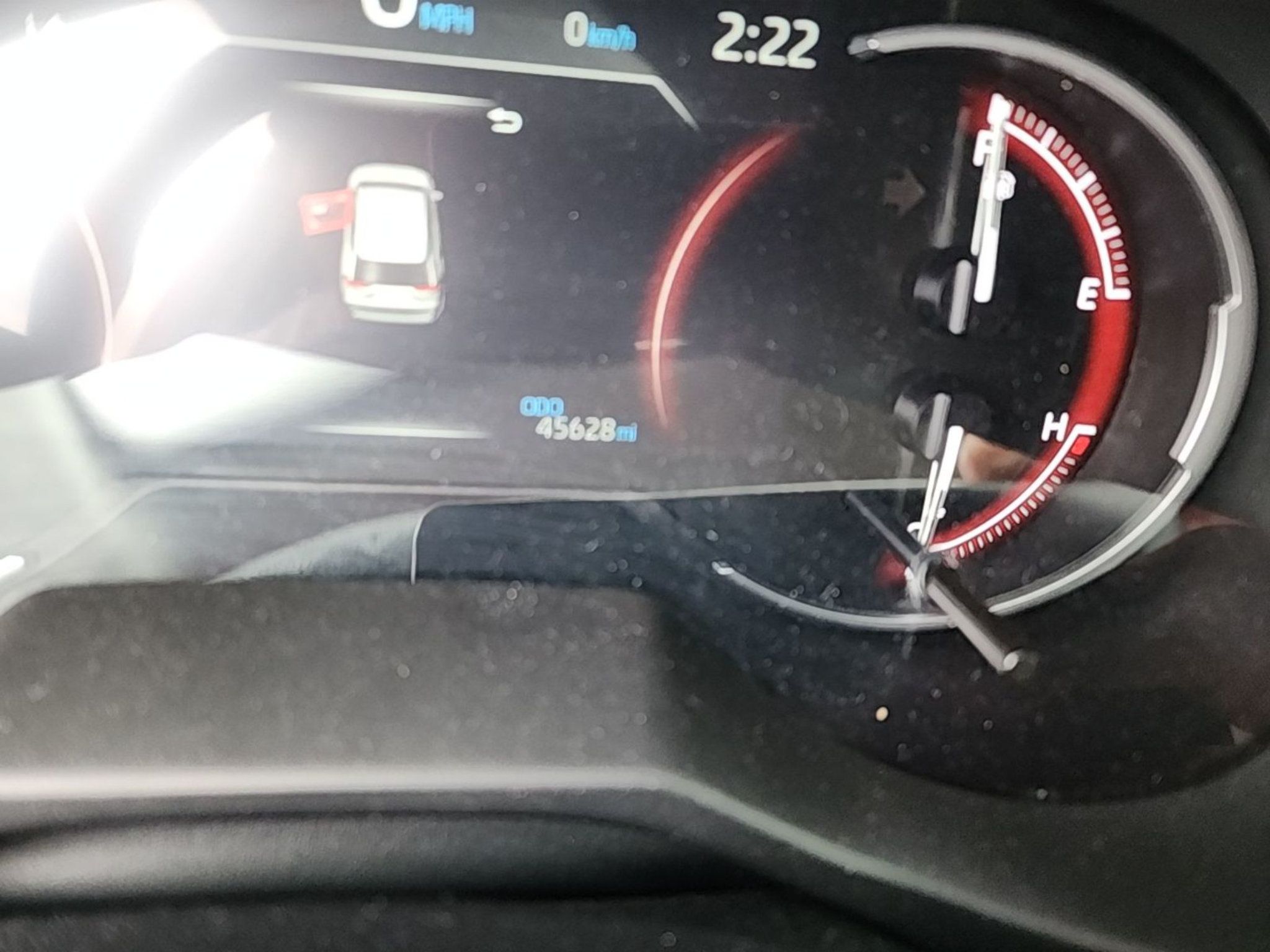 Used 2025 Toyota RAV4 LE AWD/4WD image 4