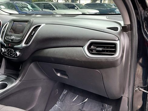 Used 2020 Chevrolet Equinox LT image 18