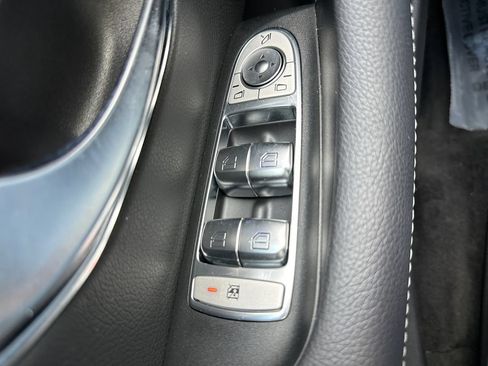 Used 2019 Mercedes-Benz E 300 4MATIC image 21