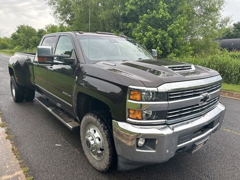 Used 2018 Chevrolet Silverado 3500 LTZ w/ Duramax Plus Package AWD/4WD image 3
