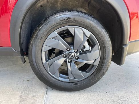 Certified 2026 Nissan Rogue SV FWD image 17
