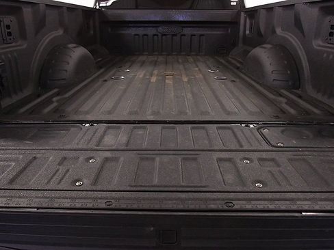 Used 2025 Ford F450 Platinum w/ FX4 Off-Road Package AWD/4WD image 13