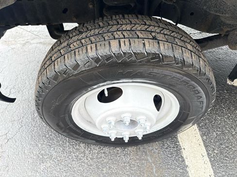 Used 2018 Ford E-350 and Econoline 350 Super Duty w/ Power Windows & Locks Group RWD image 12