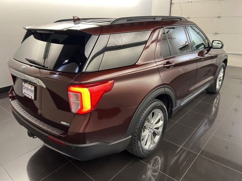 Certified 2020 Ford Explorer XLT w/ Equipment Group 202A image 6