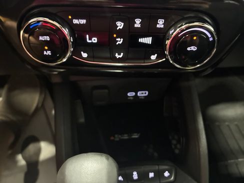 Used 2024 Chevrolet TrailBlazer ACTIV w/ Convenience Package FWD image 27