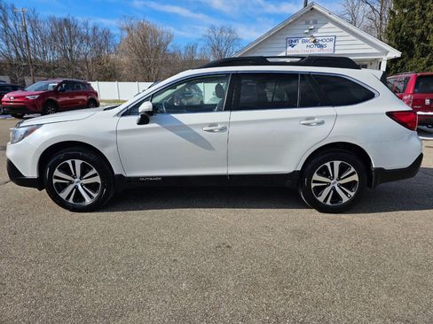 Used 2019 Subaru Outback 2.5i Limited w/ Popular Package #2 image 15