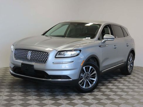 Used 2022 Lincoln Nautilus FWD w/ Premium Package image 1