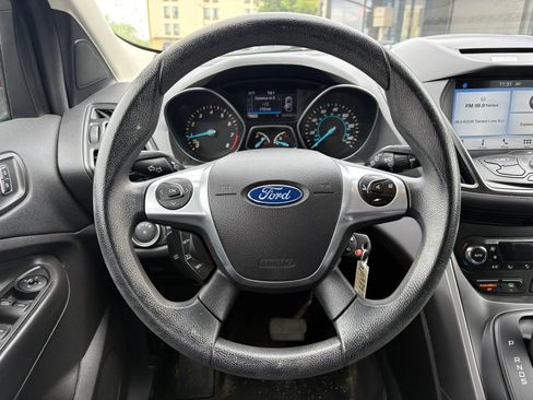 Used 2016 Ford Escape SE w/ Equipment Group 201A AWD/4WD image 13
