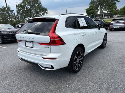 Used 2024 Volvo XC60 B5 Plus w/ Protection Package Premier AWD/4WD image 9