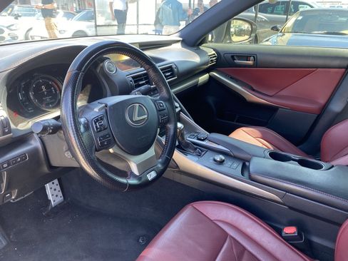 Used 2018 Lexus IS 300 F Sport image 17