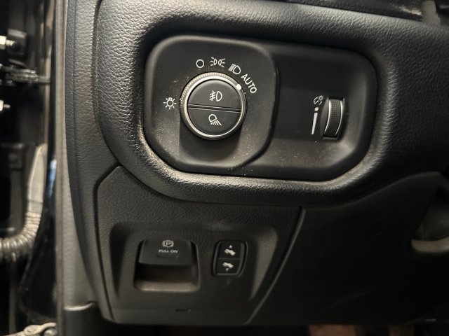 Used 2022 RAM 1500 Big Horn AWD/4WD image 23