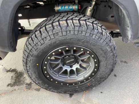 Used 2020 Toyota Tacoma TRD Off-Road image 21