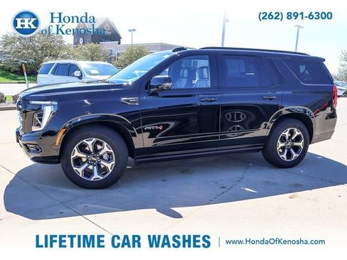 Used 2025 GMC Yukon AT4 Ultimate w/ LPO, Floor Liner Package AWD/4WD image 2