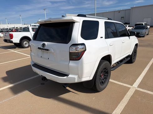 Used 2024 Toyota 4Runner SR5 Premium w/ Moonroof Package image 4