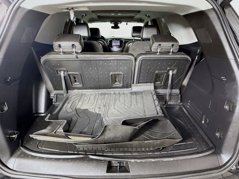 Used 2020 Chevrolet Traverse Premier w/ Redline Edition image 35