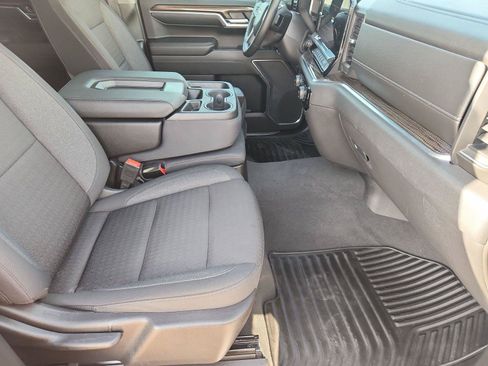 Used 2024 Chevrolet Silverado 1500 LT AWD/4WD image 26