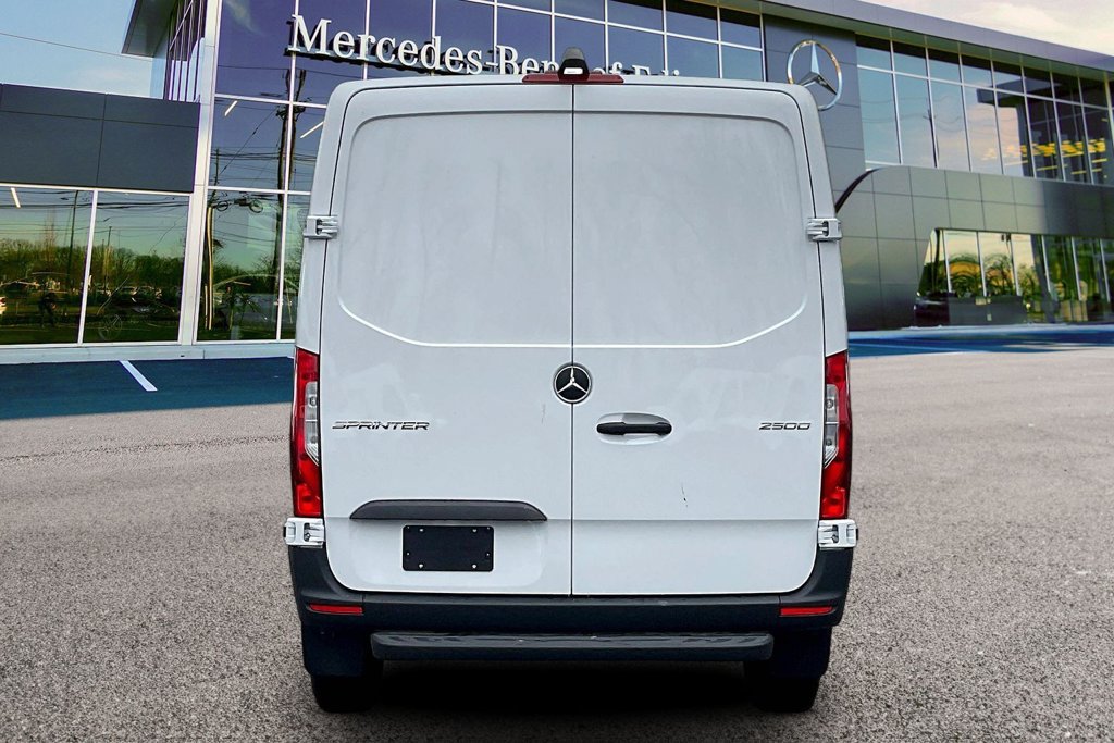 Used 2026 Mercedes-Benz Sprinter 2500 image 4
