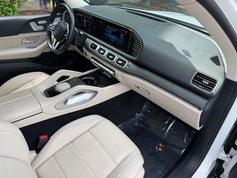 Used 2021 Mercedes-Benz GLE 350 w/ Premium Package image 32