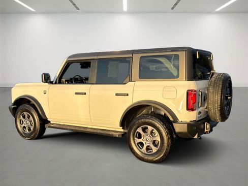 Used 2023 Ford Bronco Big Bend image 3