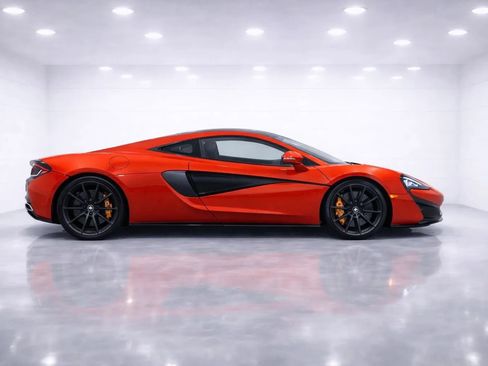 Used 2017 McLaren 570S Coupe 2D image 6