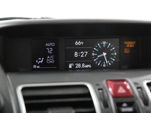 Used 2017 Subaru Forester 2.5i Premium w/ All-Weather Package image 10