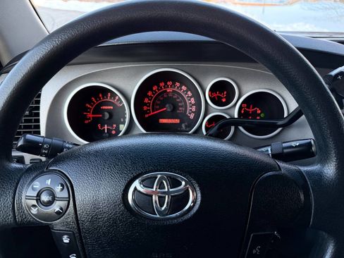 Used 2010 Toyota Tundra 4x4 Double Cab image 10