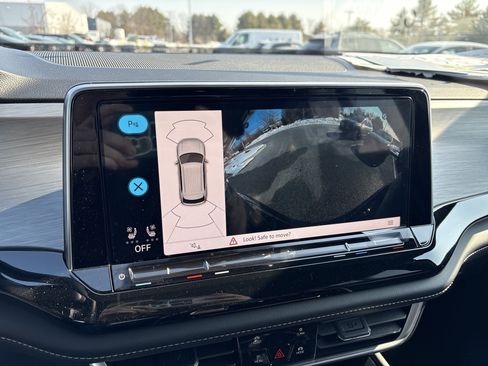 New 2026 Volkswagen Atlas Cross Sport SE image 27