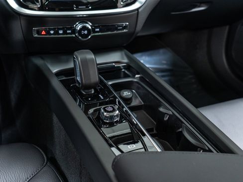 New 2026 Volvo V60 B5 Cross Country Plus w/ Climate Package image 20