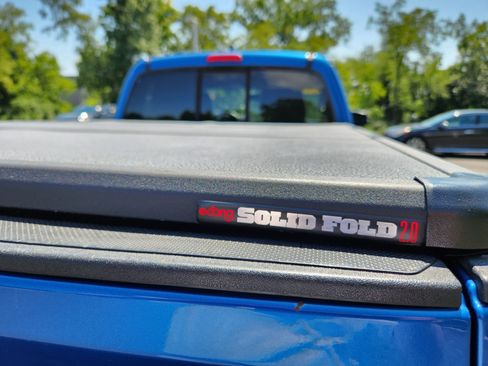 Used 2016 Toyota Tacoma TRD Off-Road w/ Premium & Technology Package AWD/4WD image 8
