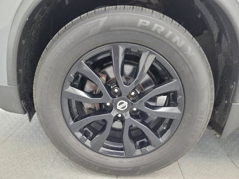 Used 2017 Nissan Rogue SV w/ Midnight Edition Package AWD/4WD image 31