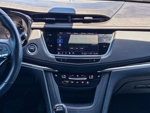 Certified 2024 Cadillac XT6 Luxury w/ LPO, Floor Liner Package FWD image 12