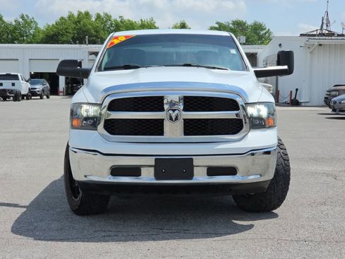 Used 2020 RAM 1500 Classic SLT AWD/4WD image 2