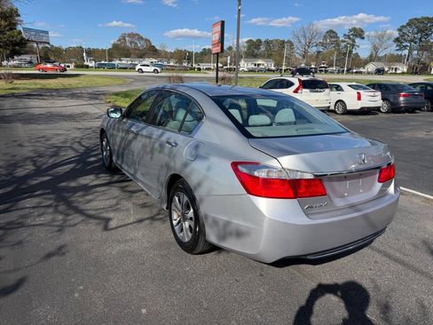 Used 2013 Honda Accord LX image 5