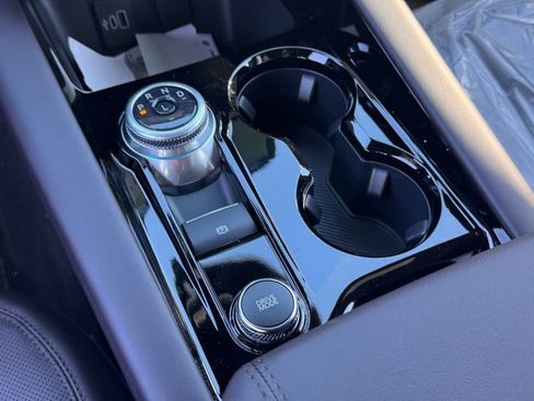 New 2026 Ford Explorer Platinum RWD image 25