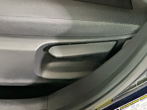 Used 2024 Toyota Corolla LE FWD image 13