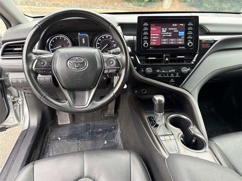 Used 2023 Toyota Camry SE image 17