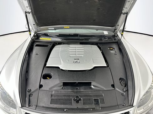 Used 2013 Lexus LS 460 w/ F-Sport Pkg RWD image 36