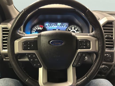 Used 2016 Ford F150 Lariat w/ Equipment Group 501A Mid AWD/4WD image 21