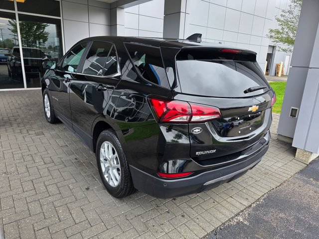 Used 2024 Chevrolet Equinox LT AWD/4WD image 2