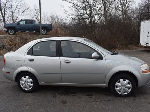 Used 2005 Chevrolet Aveo LS image 2