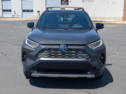 Used 2021 Toyota RAV4 XSE AWD/4WD image 9