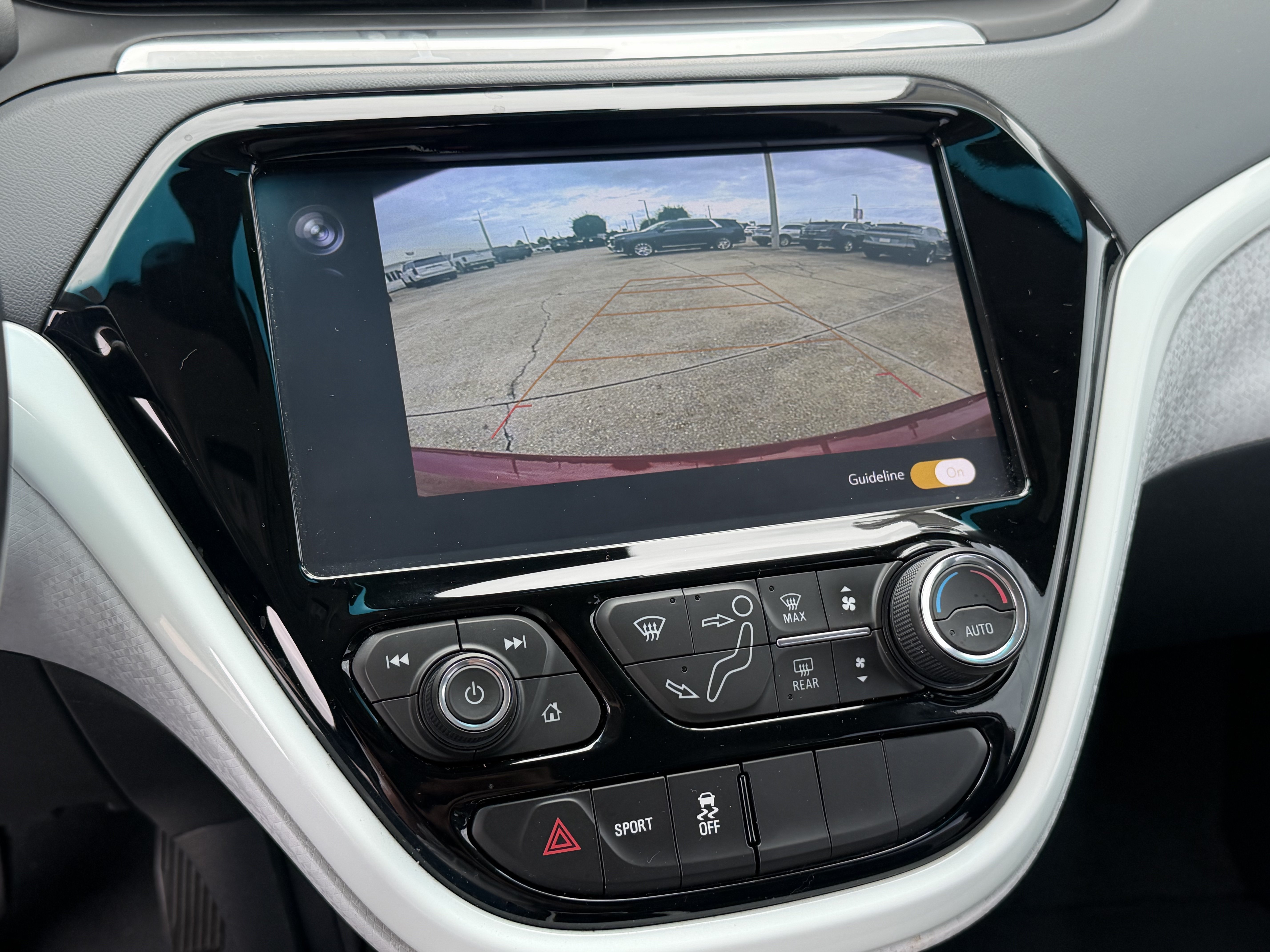 Used 2021 Chevrolet Bolt LT FWD image 26